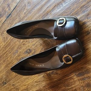 Women's dress shoess